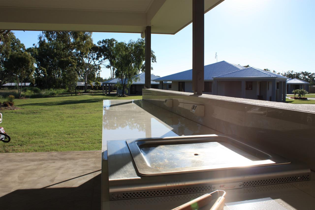 Casa Nostra Motel Rockhampton Exterior foto